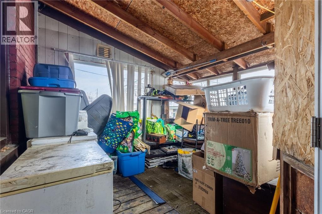 24 Fullerton Avenue, Hamilton, ON - Indoor