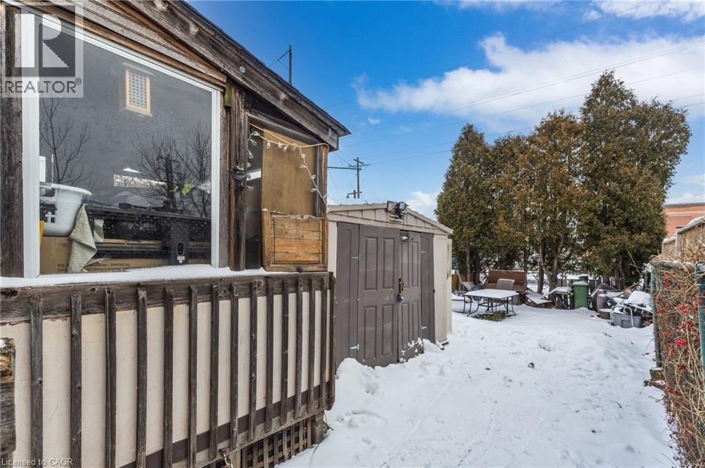 24 Fullerton Avenue, Hamilton, ON - Outdoor