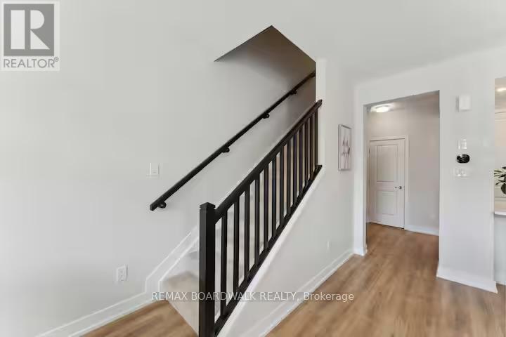 209 Anyolite Private, Ottawa, ON - Indoor Photo Showing Other Room