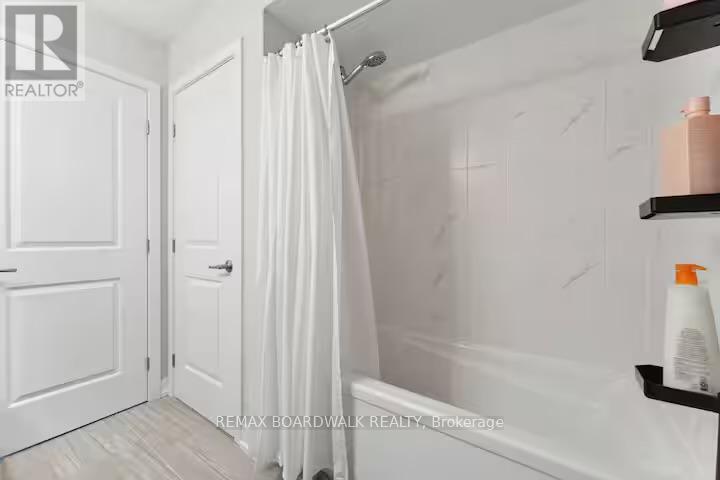 209 Anyolite Private, Ottawa, ON - Indoor