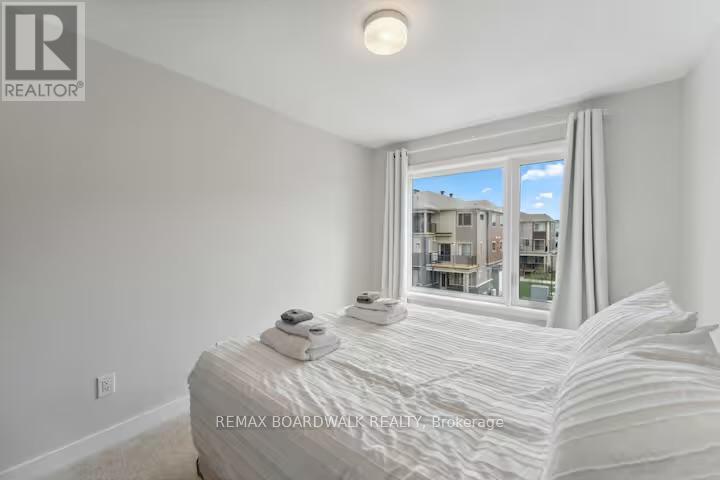 209 Anyolite Private, Ottawa, ON - Indoor Photo Showing Bedroom