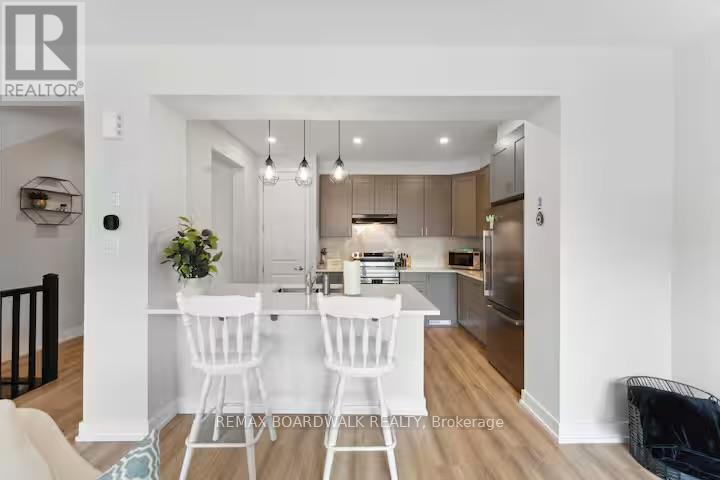 209 Anyolite Private, Ottawa, ON - Indoor