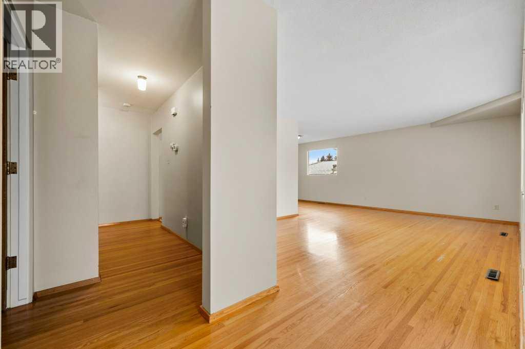 2719 Chalice Road Nw, Calgary, AB - Indoor Photo Showing Other Room