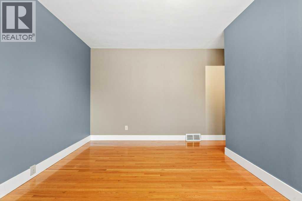 2719 Chalice Road Nw, Calgary, AB - Indoor Photo Showing Other Room