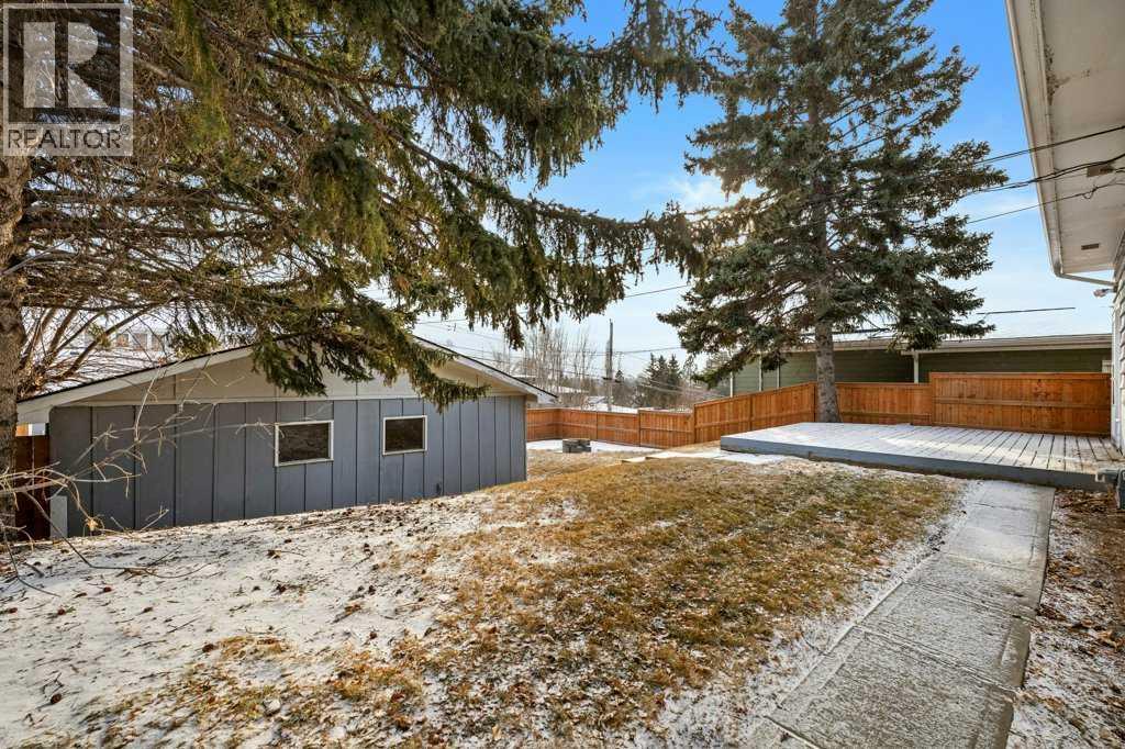 2719 Chalice Road Nw, Calgary, AB - Outdoor