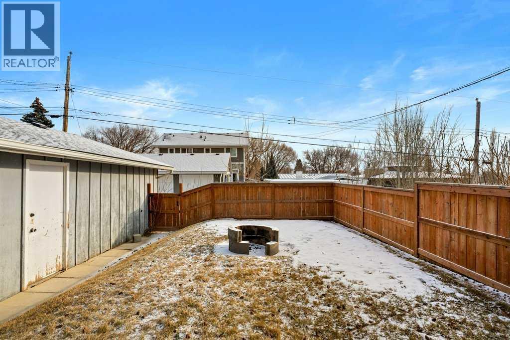 2719 Chalice Road Nw, Calgary, AB - Outdoor