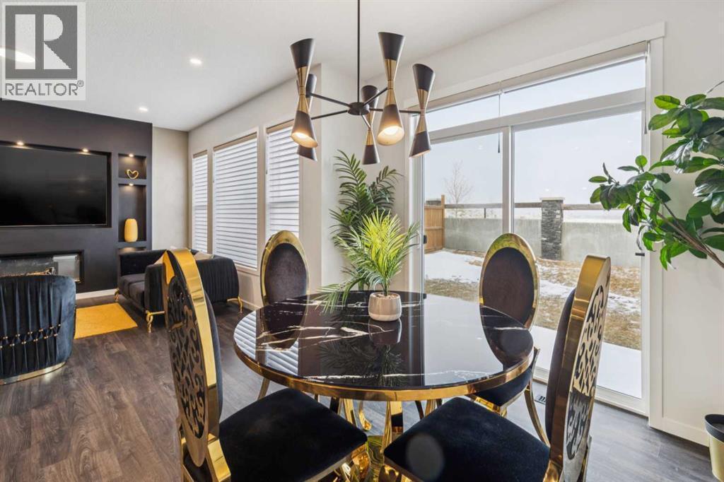 86 Creekside Way Sw, Calgary, AB - Indoor Photo Showing Other Room