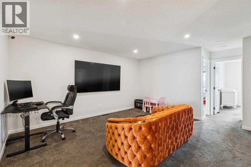 86 Creekside Way Sw, Calgary, AB - Indoor Photo Showing Office