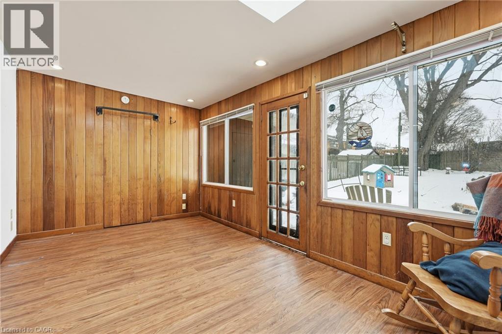 940 Brucedale Avenue E, Hamilton, ON - Indoor Photo Showing Other Room