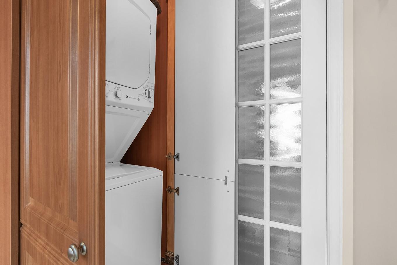 Powder room - 8230 Rue De Colombelles, Québec (Charlesbourg), QC - Indoor Photo Showing Laundry Room