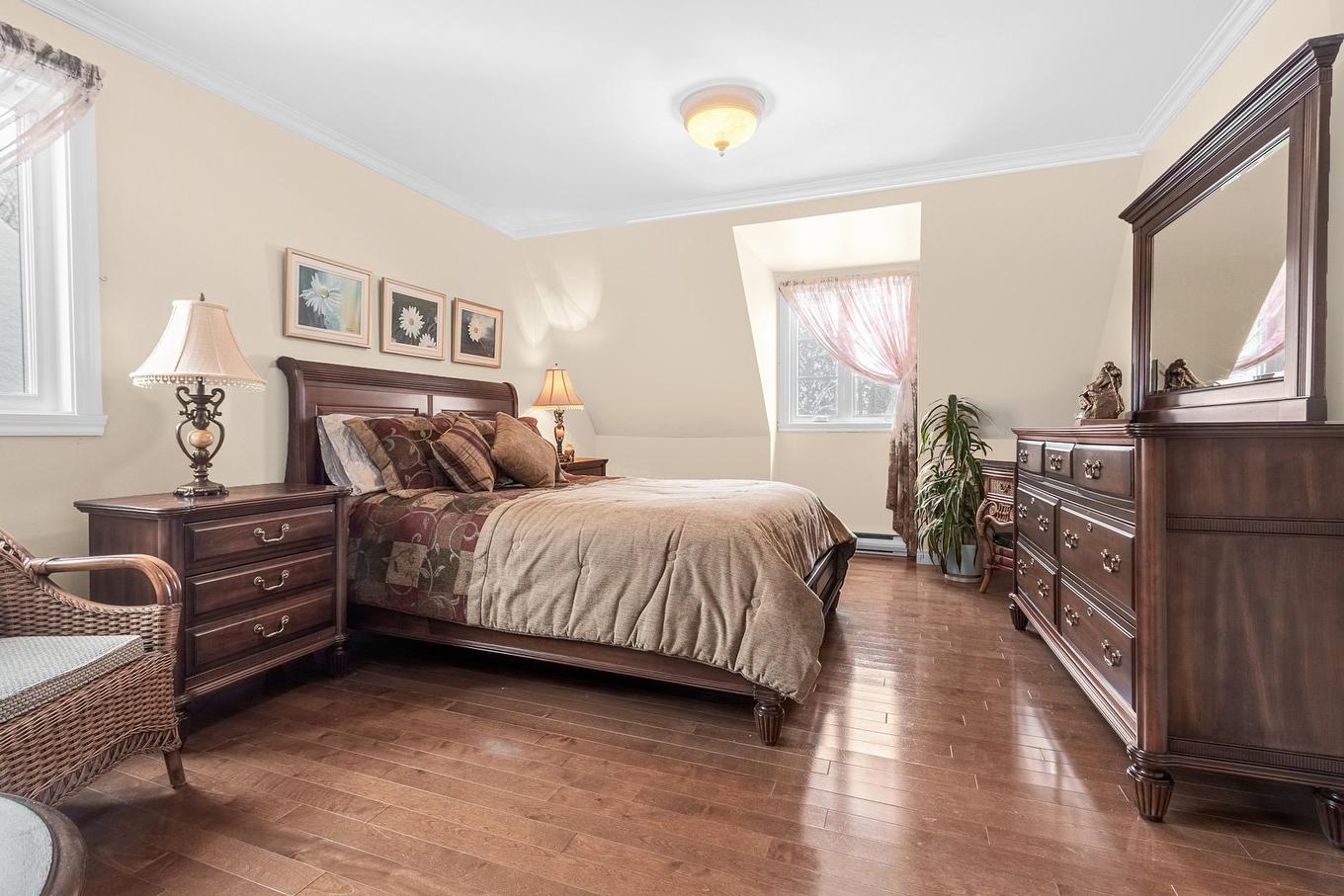 Bedroom - 8230 Rue De Colombelles, Québec (Charlesbourg), QC - Indoor Photo Showing Bedroom