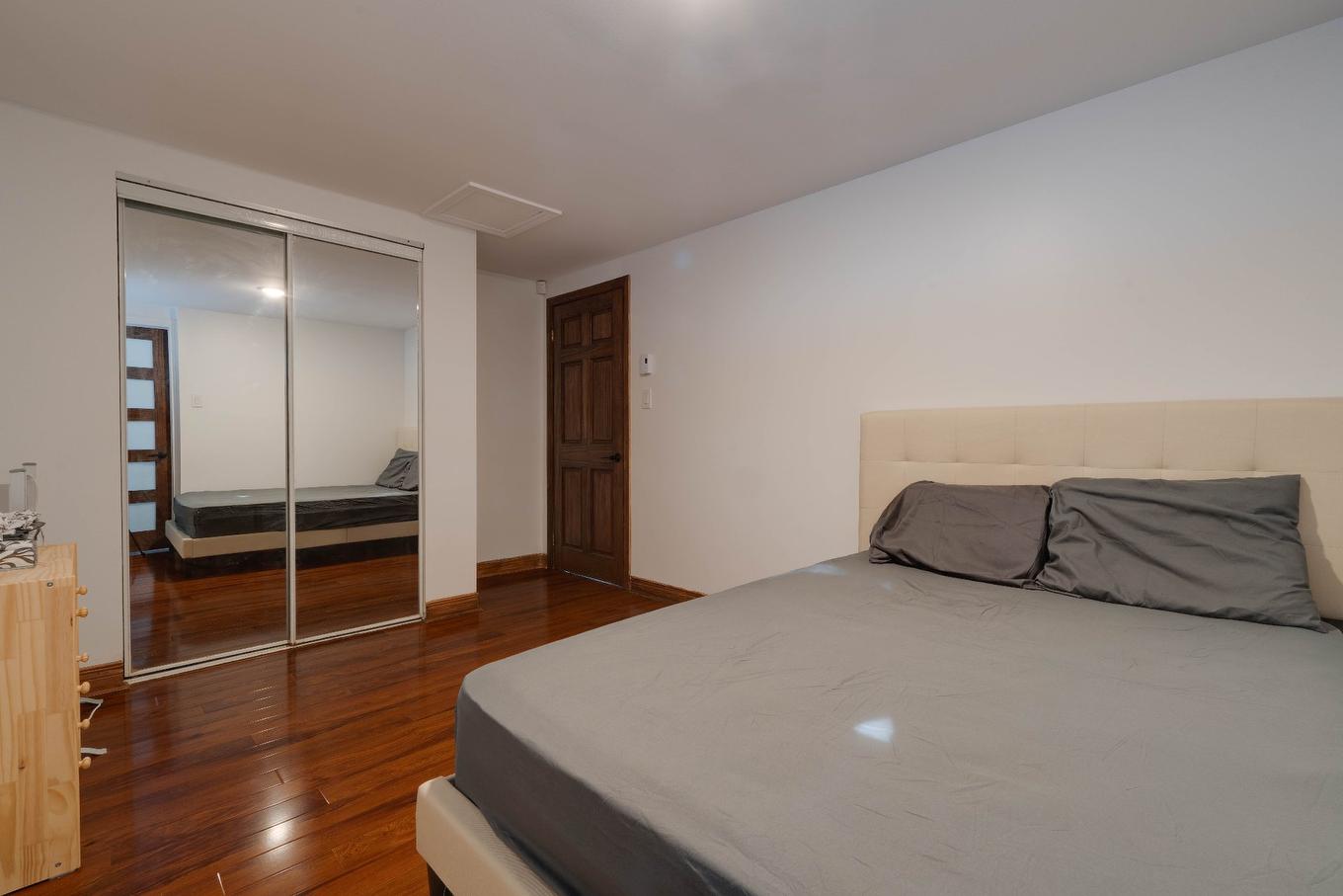 Chambre à coucher principale - 264 Ch. Du Lac-Prévost, Saint-Sauveur, QC - Indoor Photo Showing Bedroom