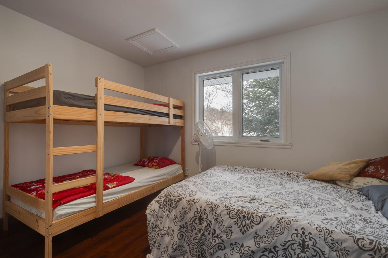 Chambre à coucher - 264 Ch. Du Lac-Prévost, Saint-Sauveur, QC - Indoor Photo Showing Bedroom