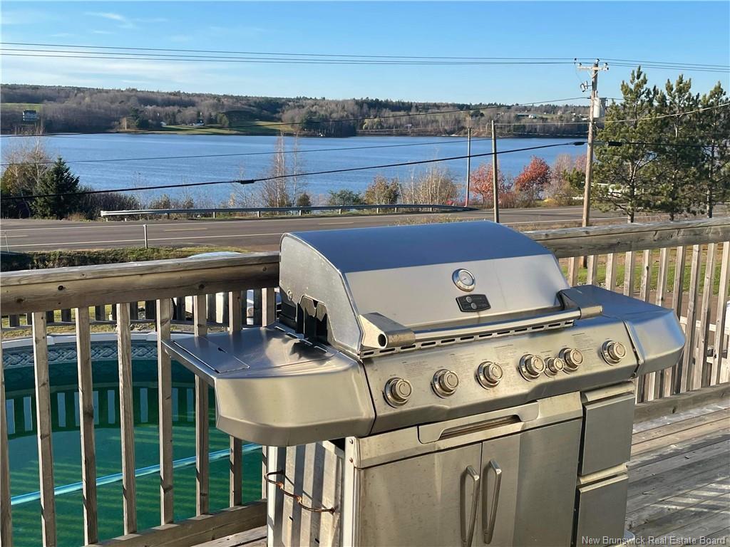 4506 Hwy 102, Upper Kingsclear, NB