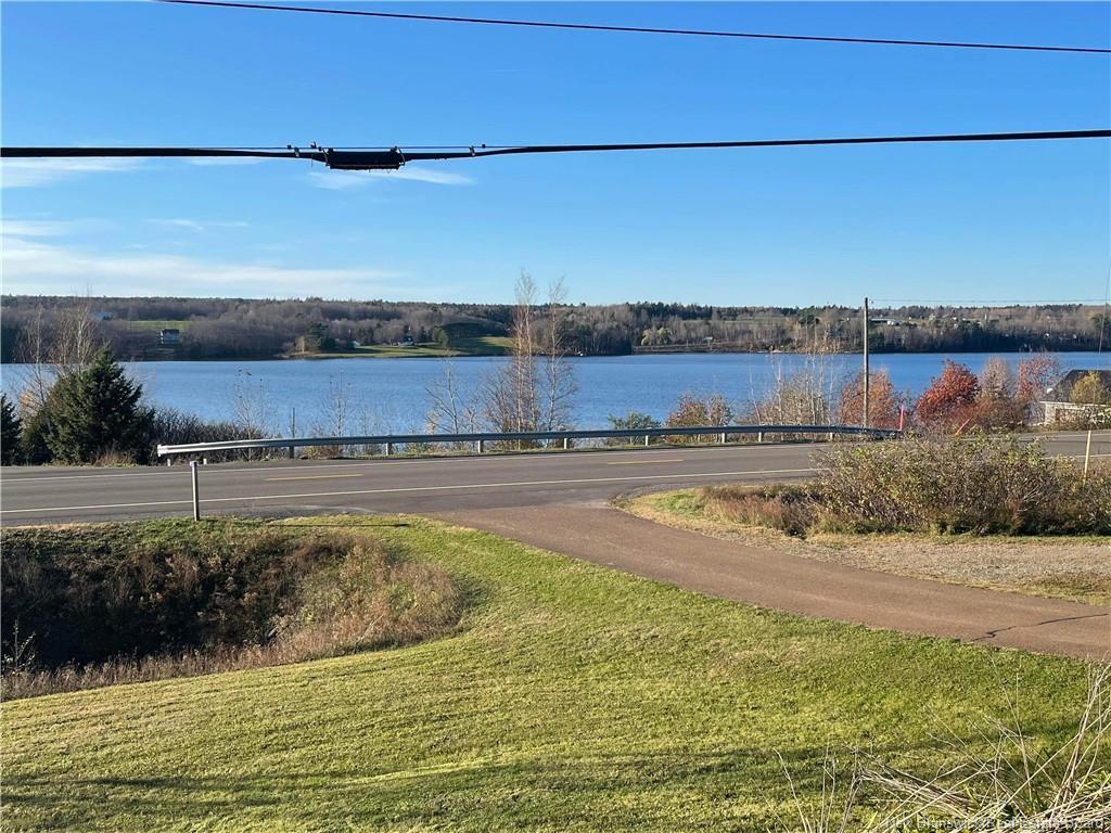 4506 Hwy 102, Upper Kingsclear, NB