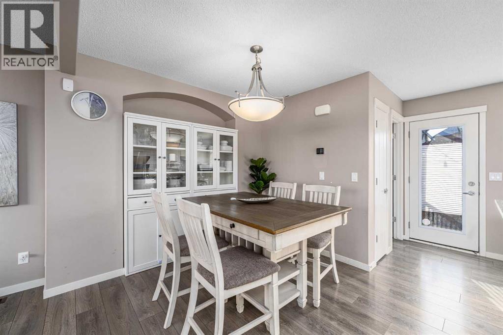 17 Evansridge Circle Nw, Calgary, AB - Indoor Photo Showing Dining Room
