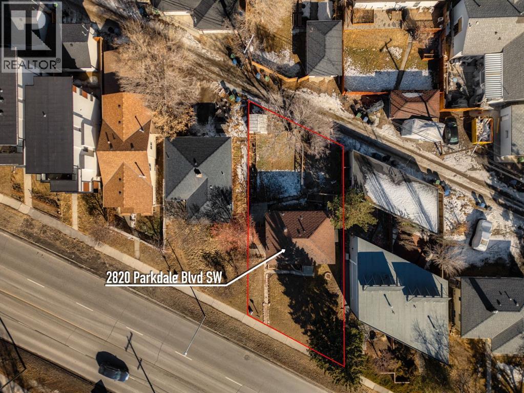 2820 Parkdale Boulevard Nw, Calgary, AB - Indoor