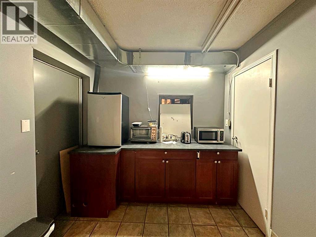 145 Macdonald Crescent, Fort Mcmurray, AB