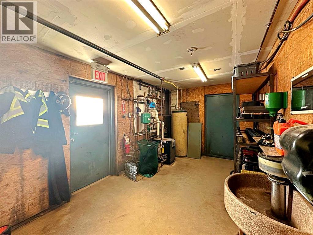 145 Macdonald Crescent, Fort Mcmurray, AB