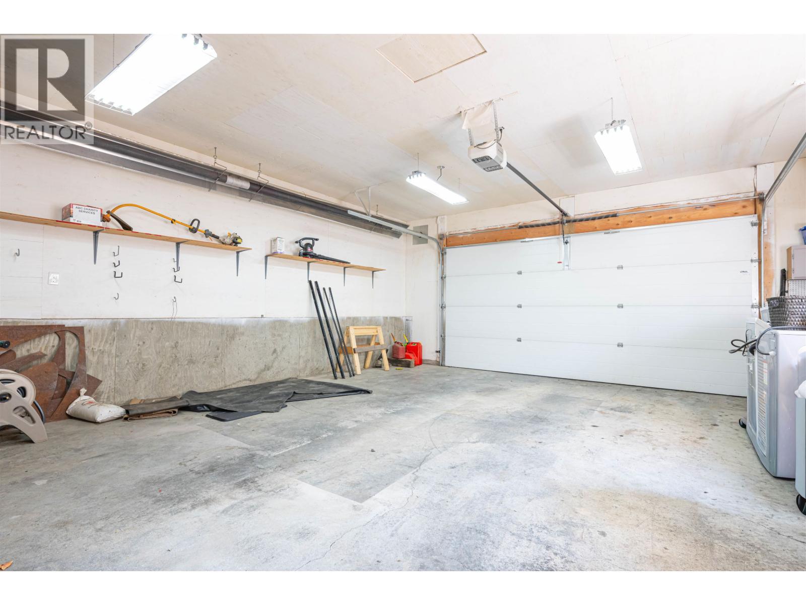 1601 Gorse Street, Prince George, BC - Indoor Photo Showing Garage