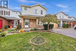 431 COBBLEHILL DRIVE Oshawa, ON L1K 1Y6