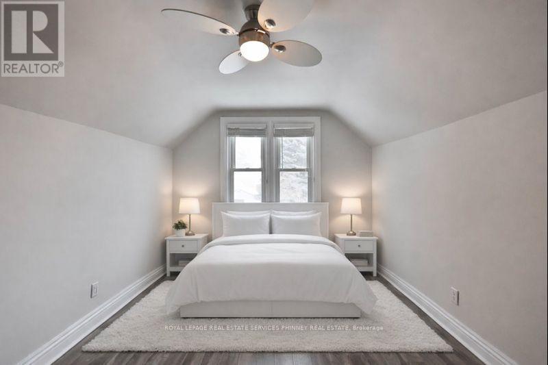 256 Walter Avenue S, Hamilton, ON - Indoor Photo Showing Bedroom