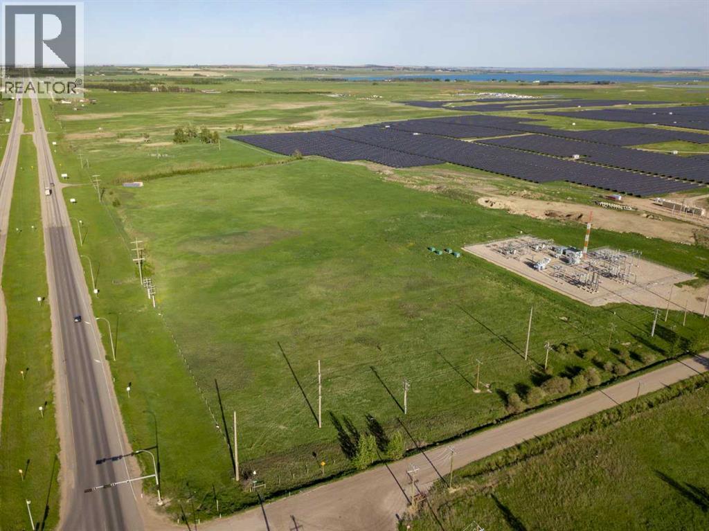 1 Highway 1, Strathmore, AB