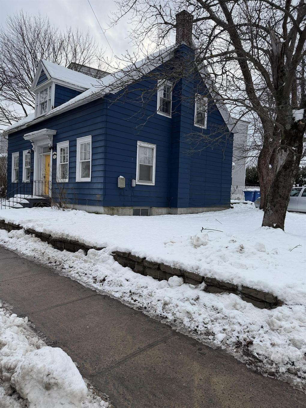 103 College Street, Antigonish, NS