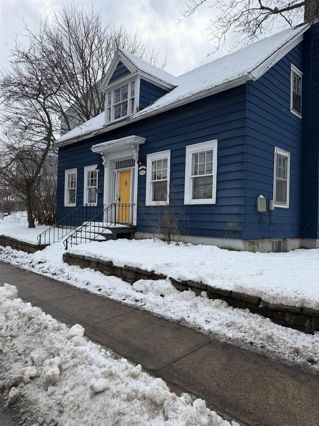 103 College Street, Antigonish, NS