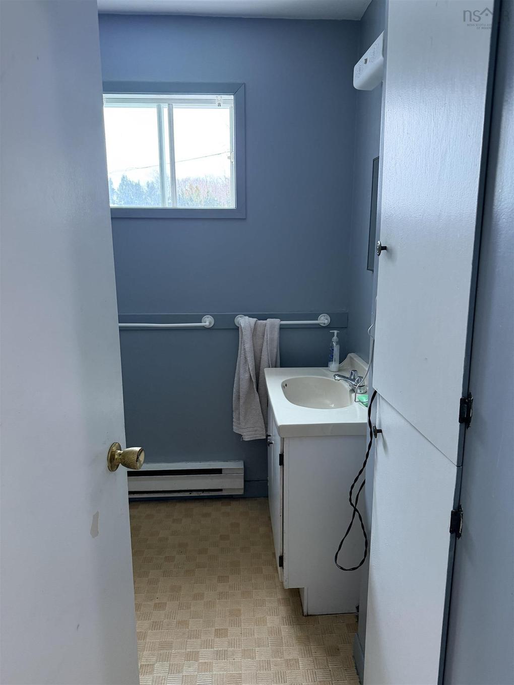 103 College Street, Antigonish, NS