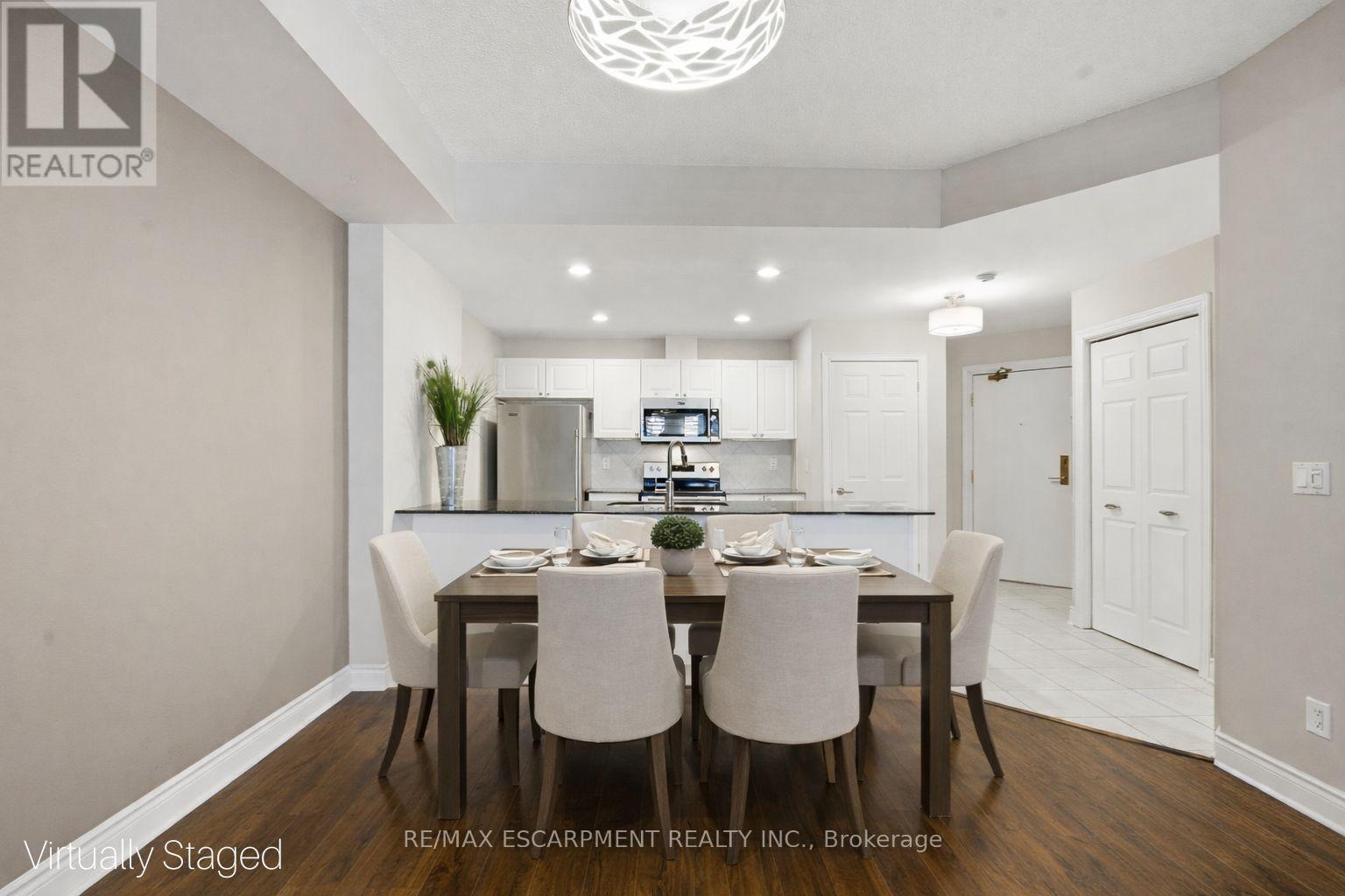 VIRTUALLY STAGED - 610 - 399 Elizabeth Street, Burlington, ON - Indoor Photo Showing Dining Room