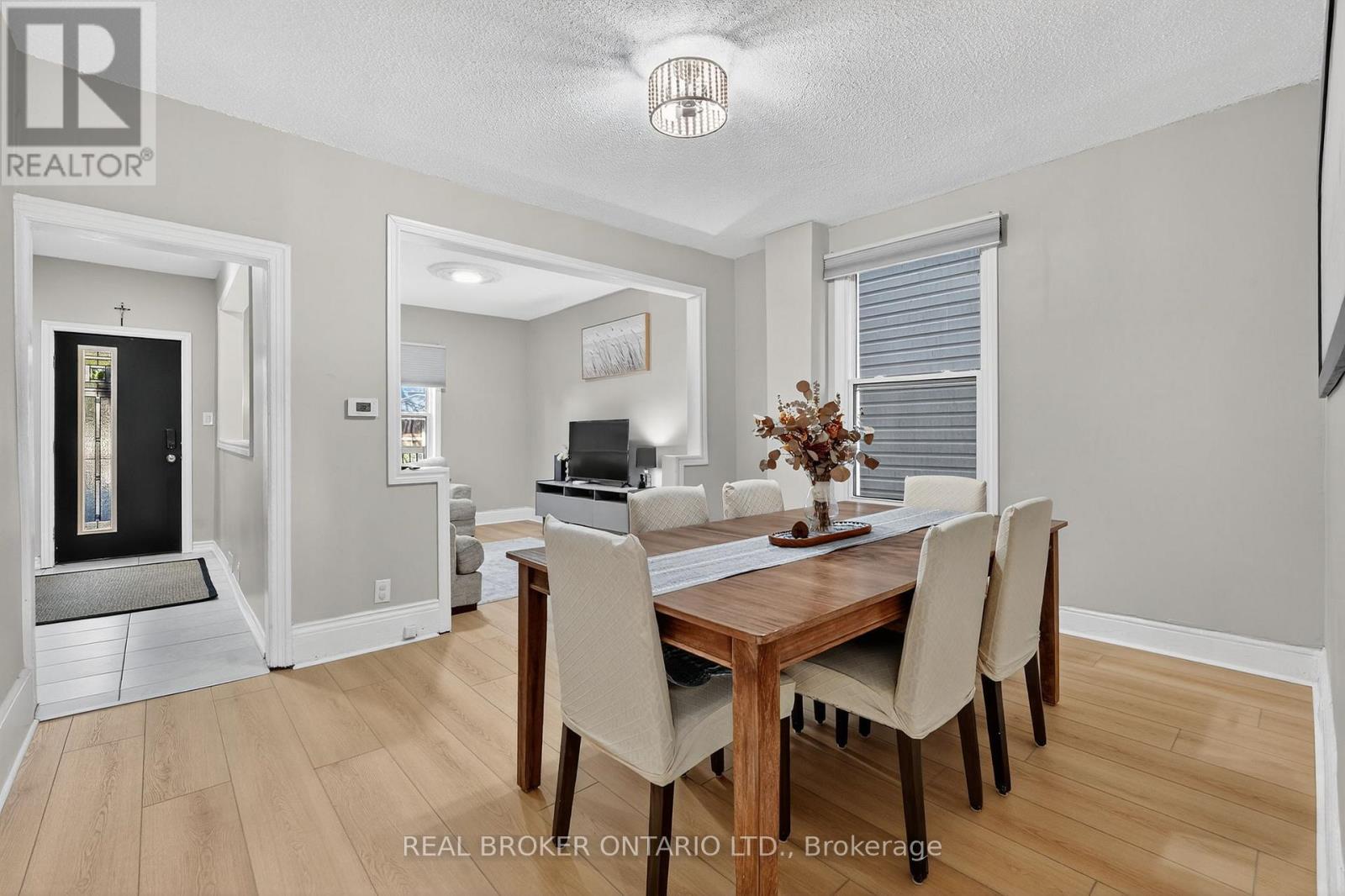56 Francis Street, Hamilton, ON - Indoor Photo Showing Dining Room