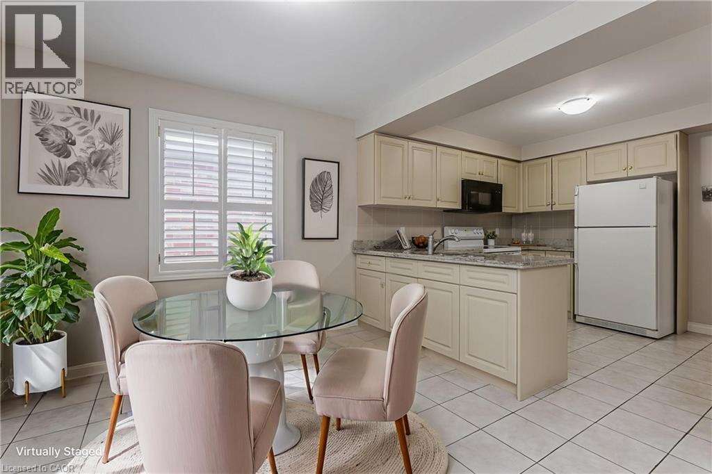 1146 Augustus Drive, Burlington, ON - Indoor Photo Showing Dining Room