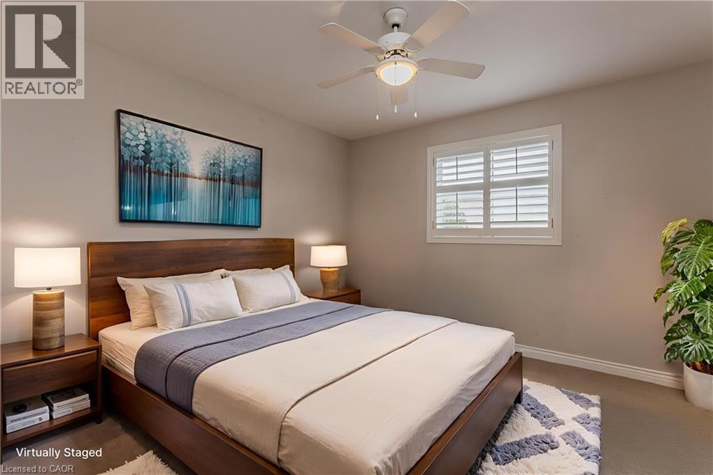 1146 Augustus Drive, Burlington, ON - Indoor Photo Showing Bedroom