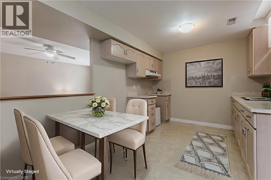 1146 Augustus Drive, Burlington, ON - Indoor Photo Showing Kitchen With Double Sink