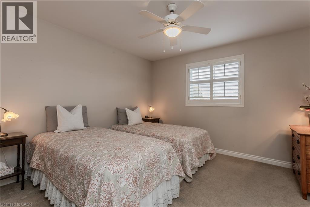 1146 Augustus Drive, Burlington, ON - Indoor Photo Showing Bedroom