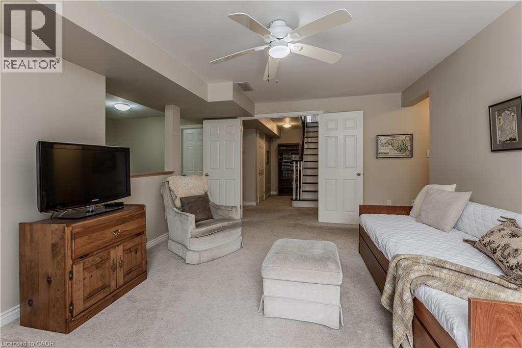 1146 Augustus Drive, Burlington, ON - Indoor Photo Showing Other Room