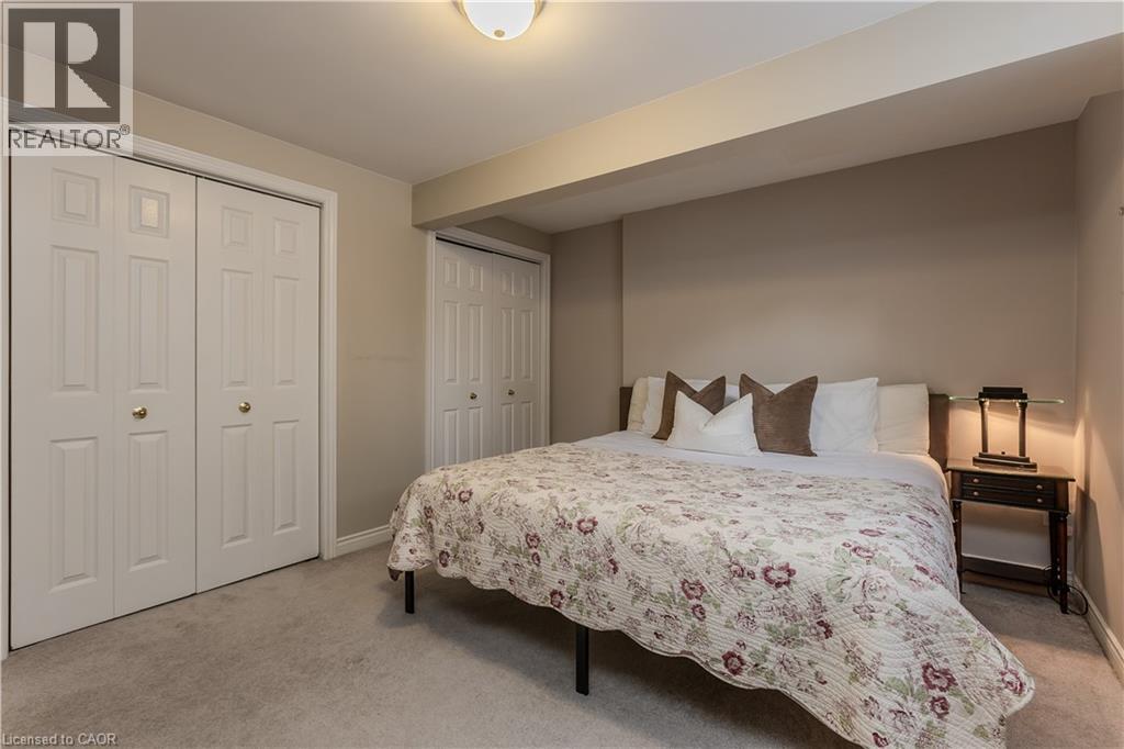 1146 Augustus Drive, Burlington, ON - Indoor Photo Showing Bedroom