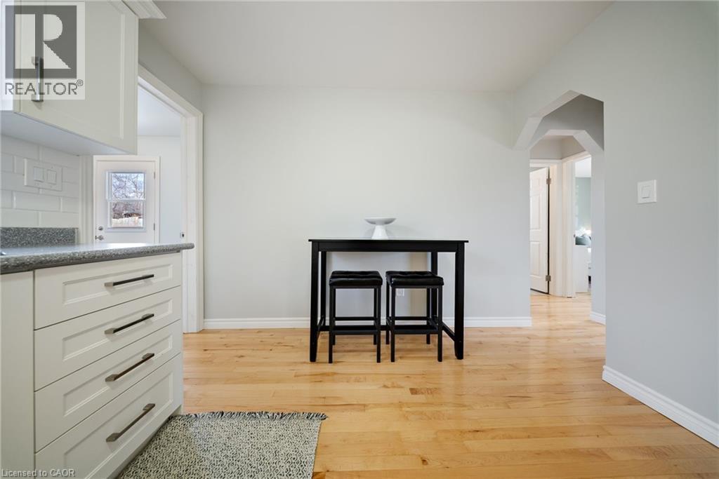 435 Waverly Street, Hamilton, ON - Indoor