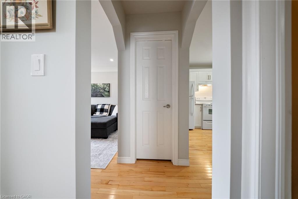 435 Waverly Street, Hamilton, ON - Indoor Photo Showing Other Room