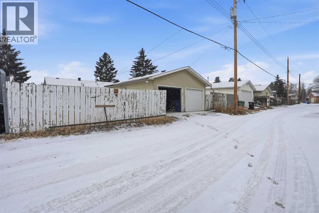 5224 5 Avenue Se, Calgary, AB - Outdoor