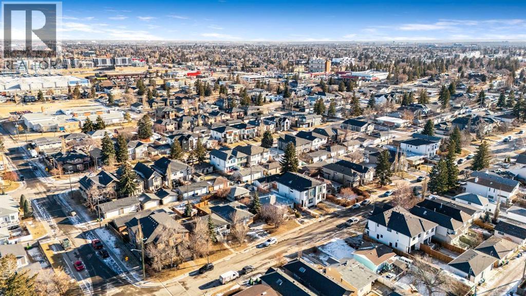 1417 42 Street Sw, Calgary, AB - Outdoor With View