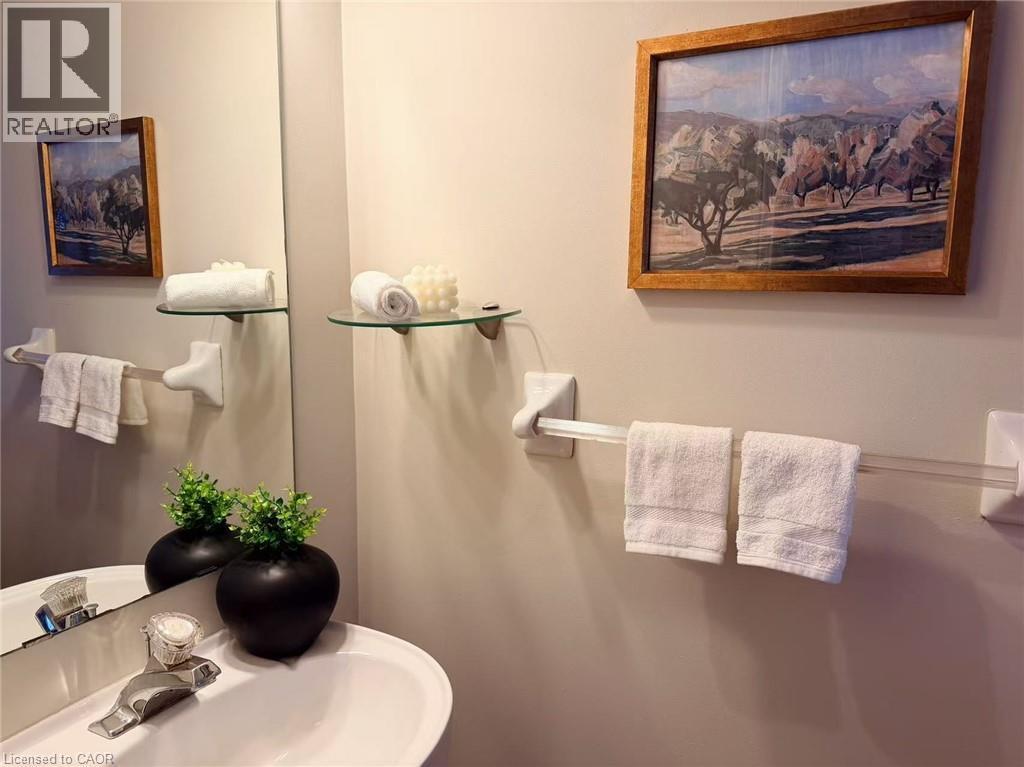 Bathroom with a sink - 2258 Empire Crescent, Burlington, ON - Indoor Photo Showing Bathroom