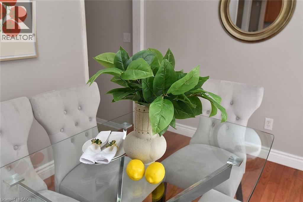 2258 Empire Crescent, Burlington, ON - Indoor