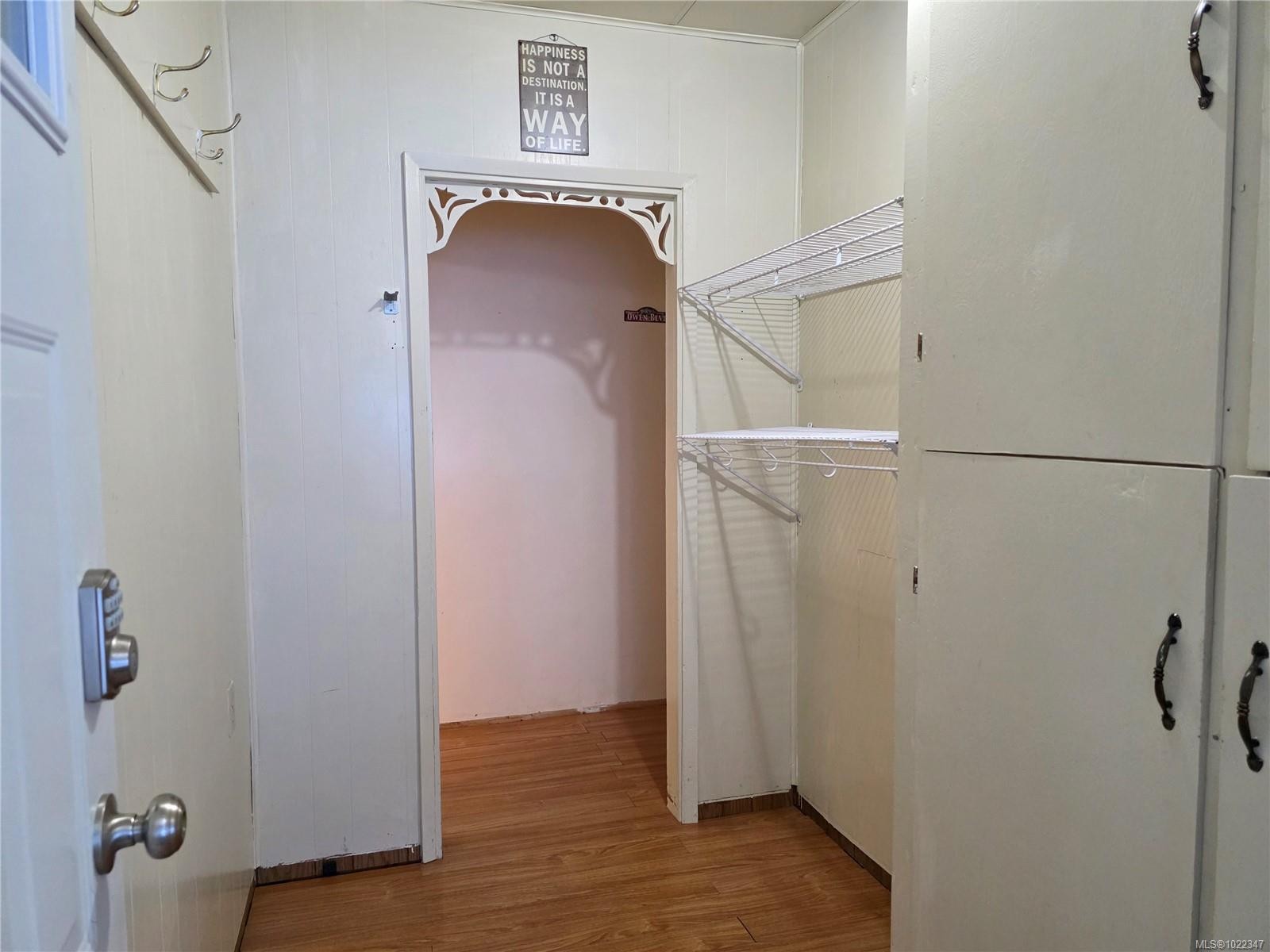 2114 Mckenzie Ave, Comox, BC