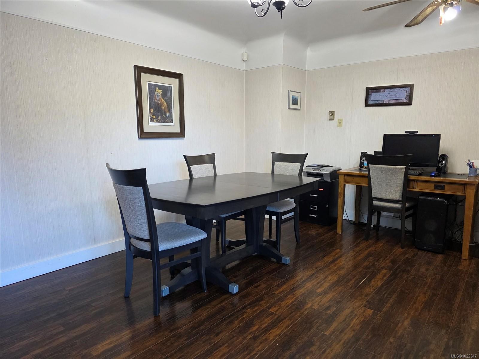 2114 Mckenzie Ave, Comox, BC