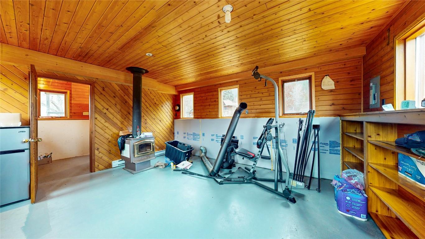 4581 Samuelson Road, Canyon, BC - Indoor