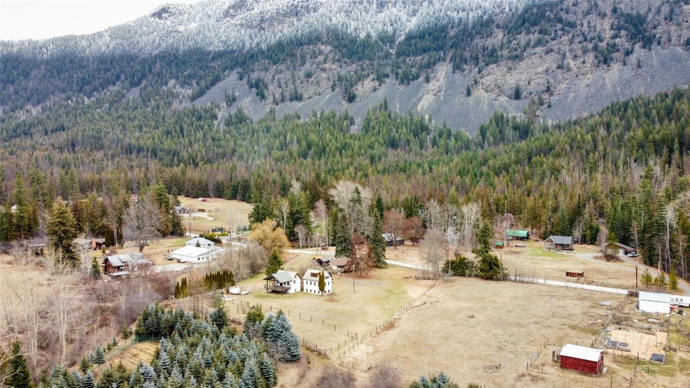 4581 Samuelson Road, Canyon, BC - Outdoor With View