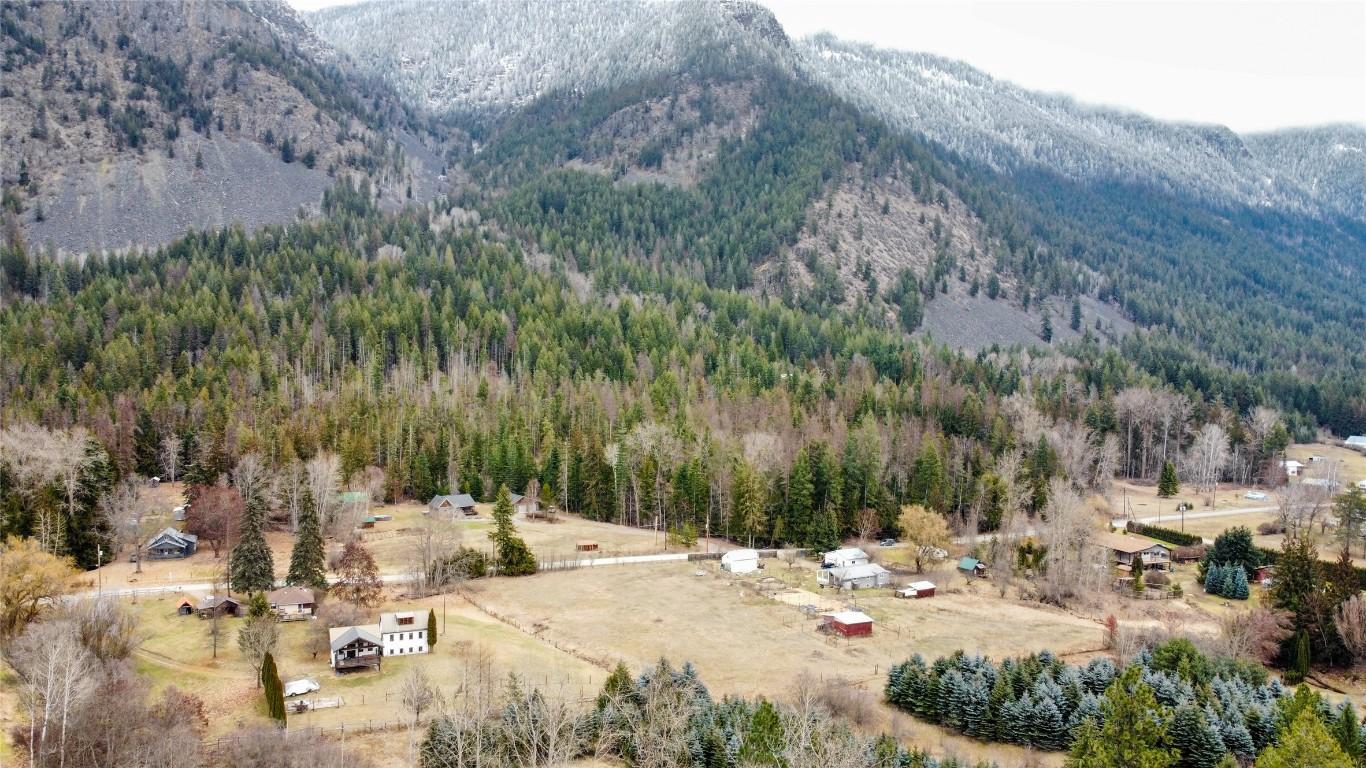 4581 Samuelson Road, Canyon, BC - Outdoor With View