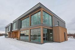 102-1565 Boul. de l'Innovation Bromont, QC J2L 0J8